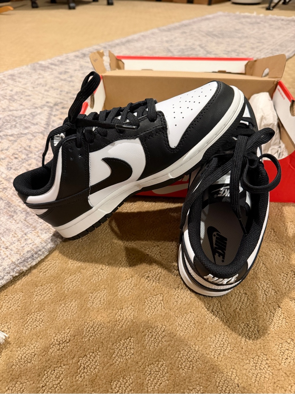 Nike Womens Panda Dunks